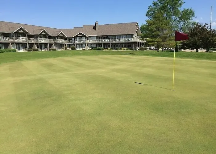 Cherry Hills Golf & Lodge
